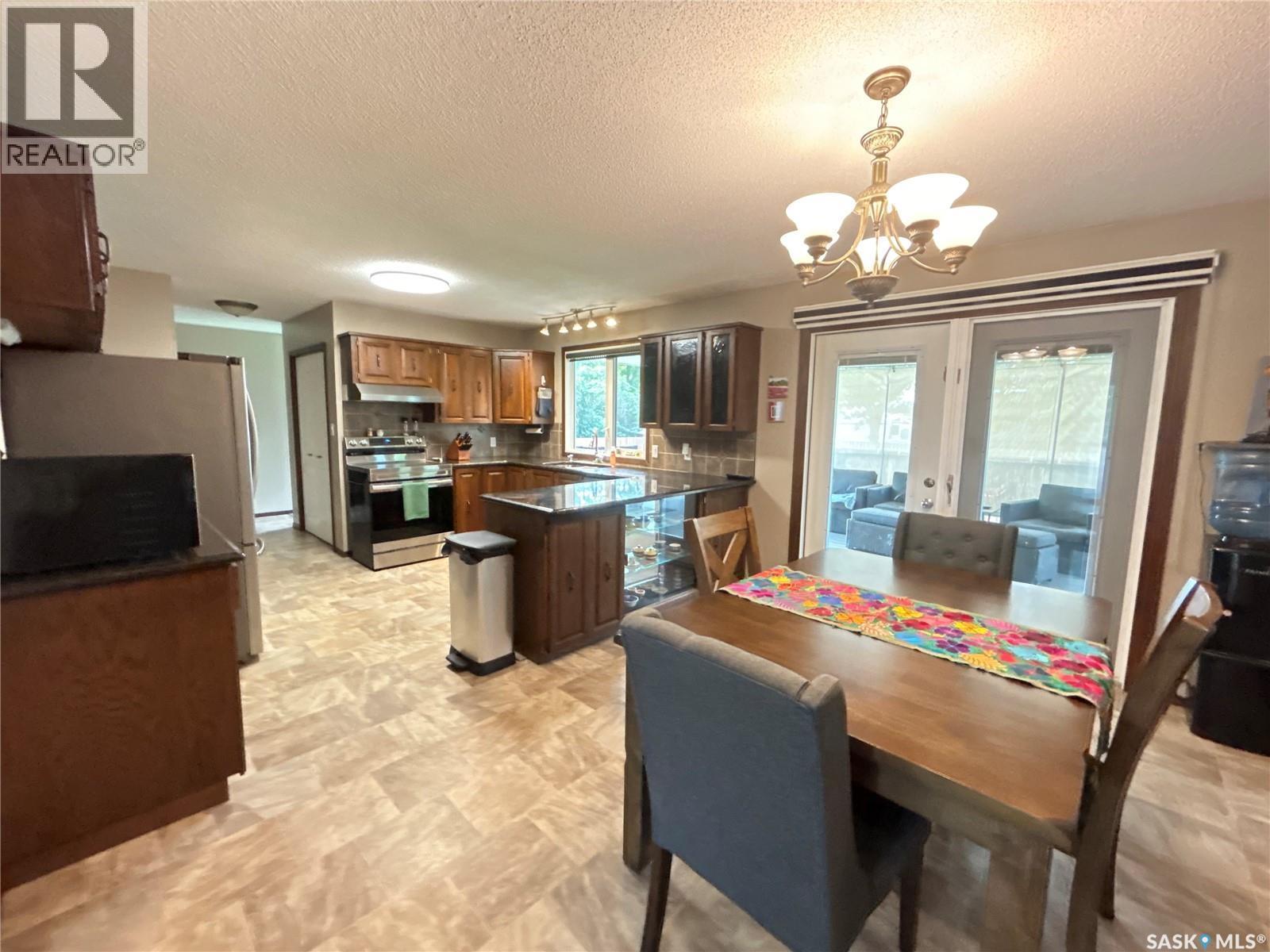 205 Schaefer Street, Richmound, SK - Indoor