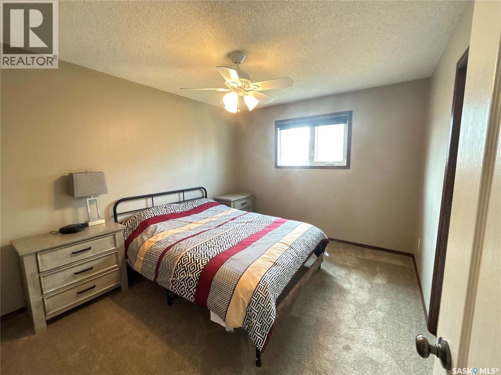 205 Schaefer Street, Richmound, SK - Indoor Photo Showing Bedroom