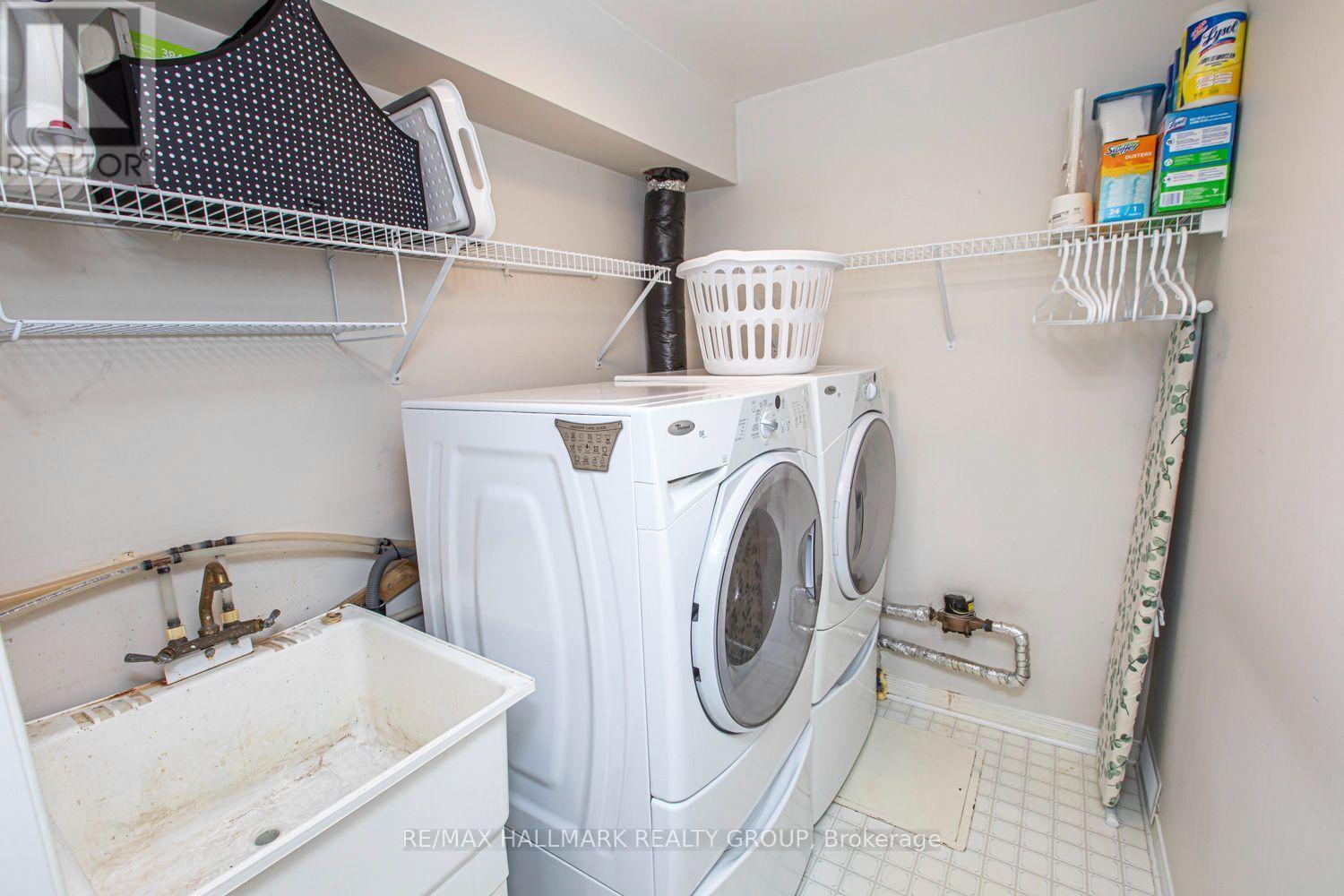 55 Jardin Private, Ottawa, ON - Indoor Photo Showing Laundry Room