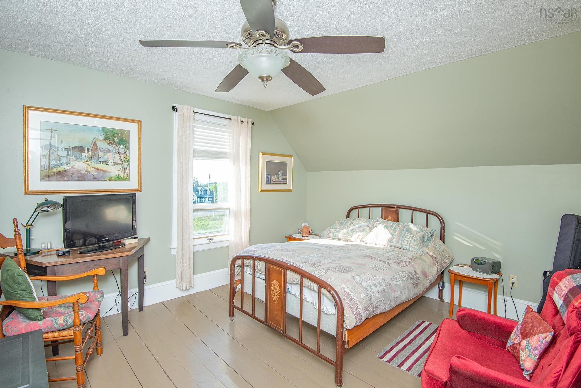 2118 Highway 1, Grosses Coques, NS - Indoor Photo Showing Bedroom