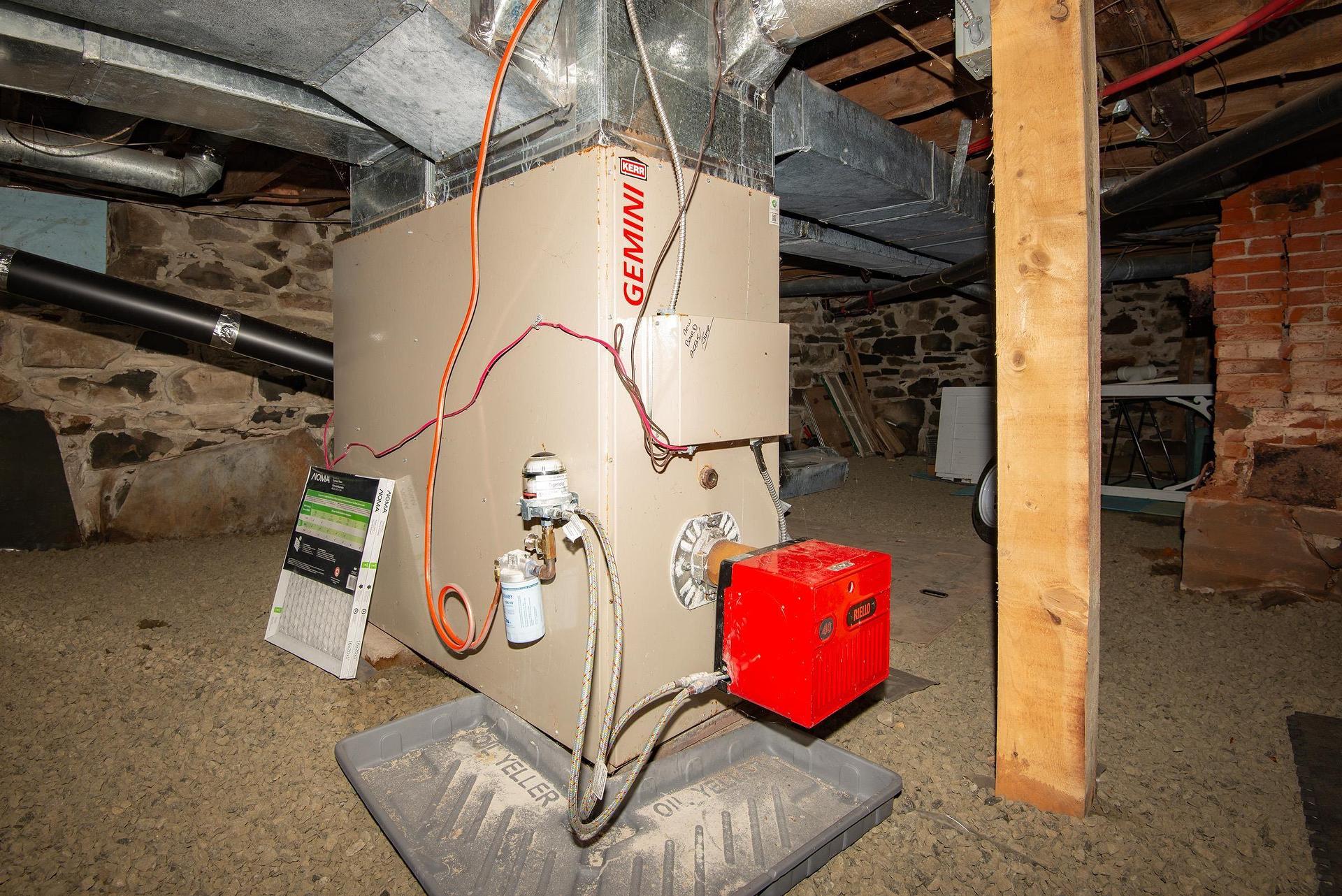 2118 Highway 1, Grosses Coques, NS - Indoor Photo Showing Basement