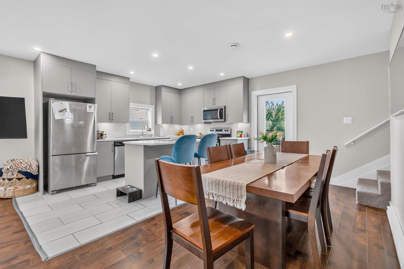 28 Pine Grove Drive, Halifax, NS