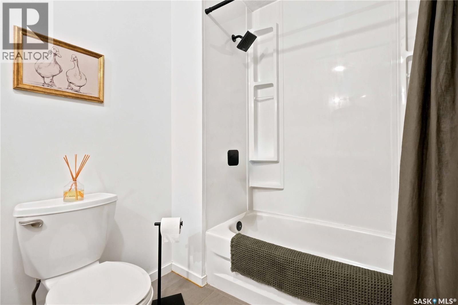35 Kipling Avenue, Southey, SK - Indoor Photo Showing Bathroom