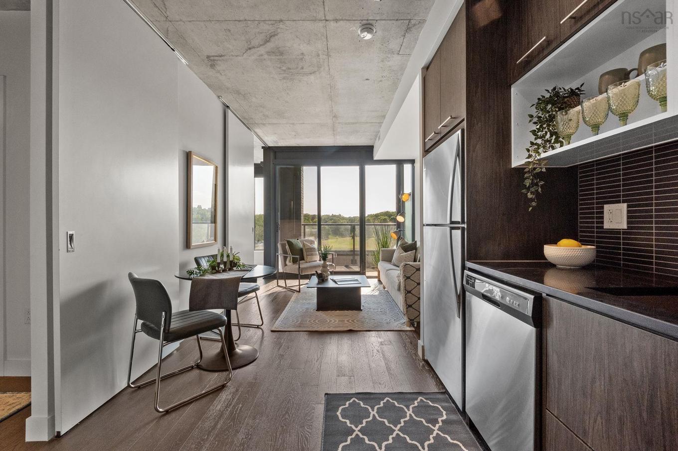 503 1048 Wellington, Halifax, NS - Indoor