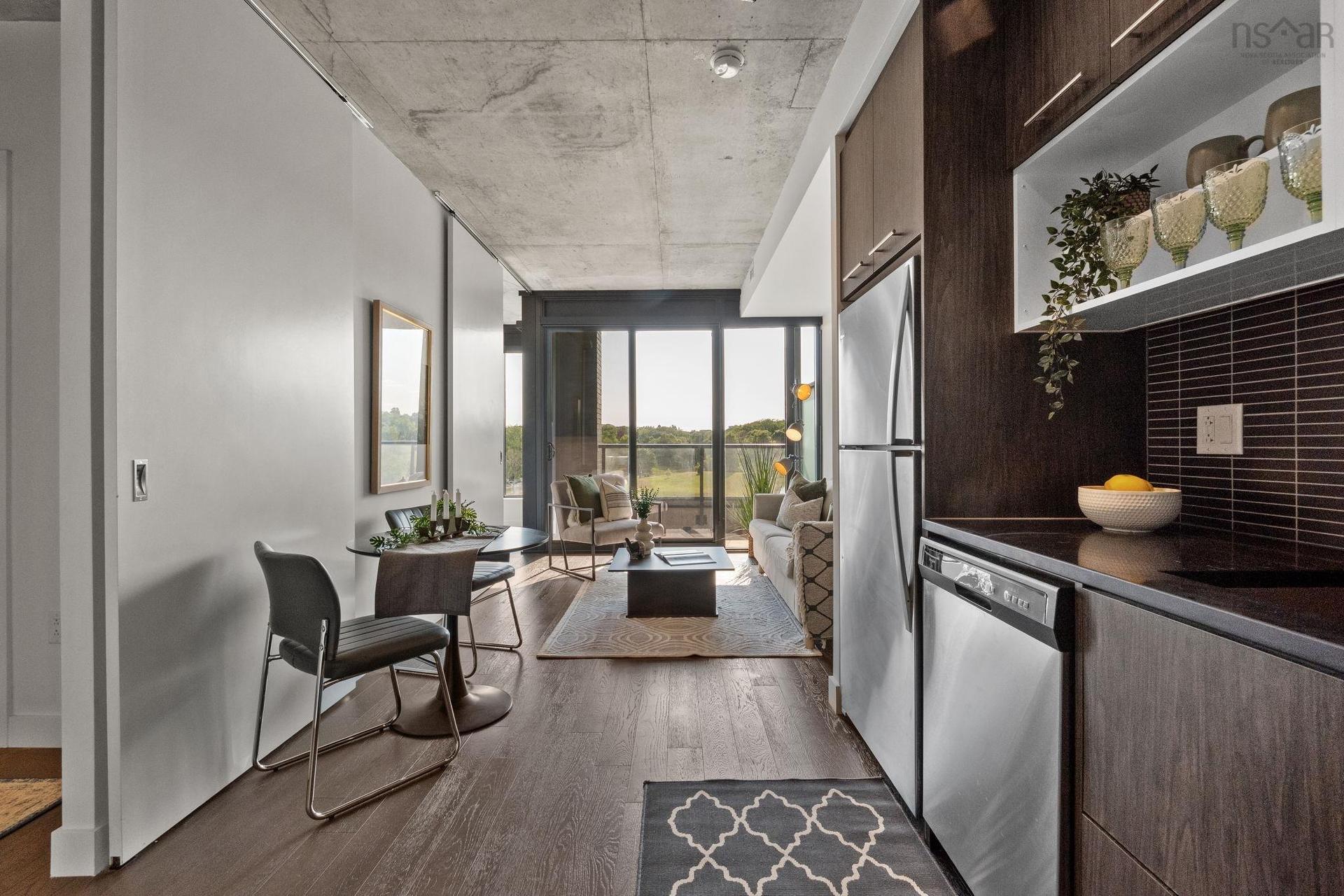 503 1048 Wellington, Halifax, NS - Indoor