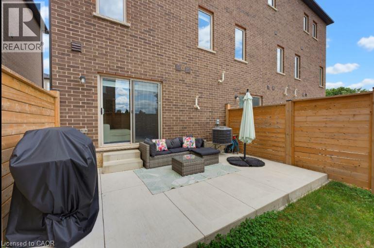 16 Raspberry Lane, Hamilton, ON - Outdoor With Deck Patio Veranda With Exterior