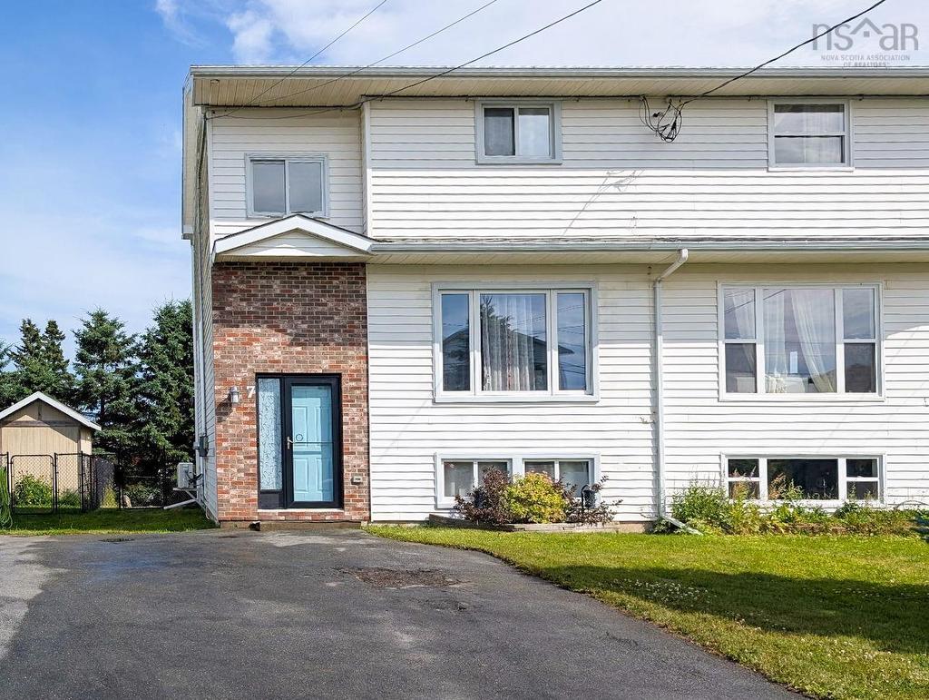 7 Shoreview Drive, Eastern Passage, NS - Outdoor With Facade