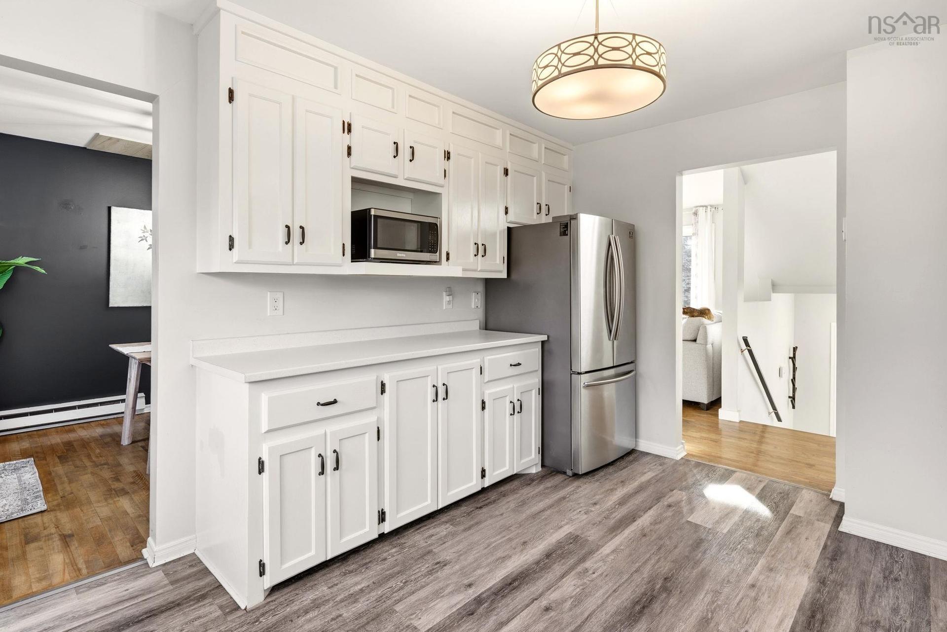 7 Shoreview Drive, Eastern Passage, NS - Indoor Photo Showing Kitchen