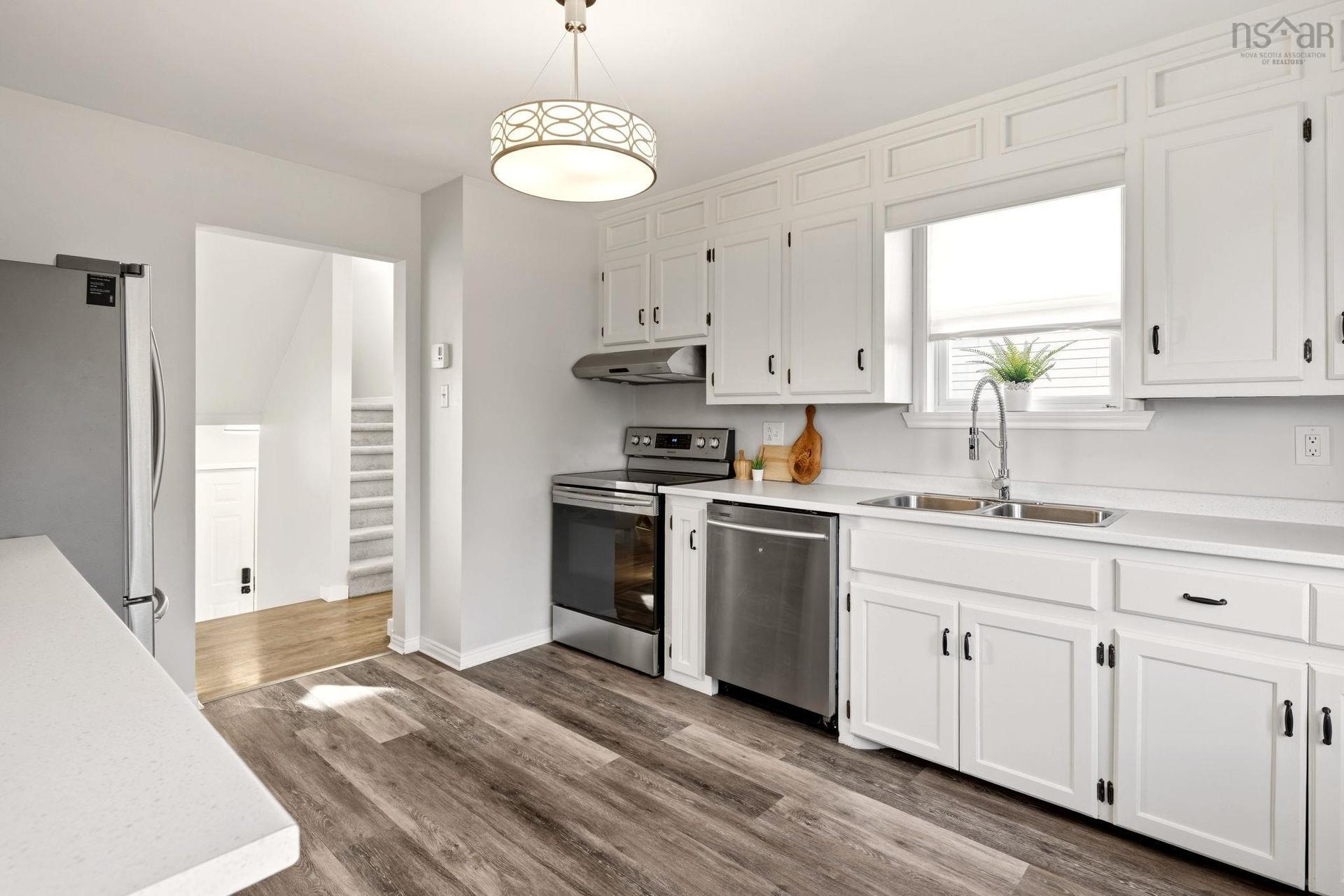 7 Shoreview Drive, Eastern Passage, NS - Indoor Photo Showing Kitchen With Double Sink