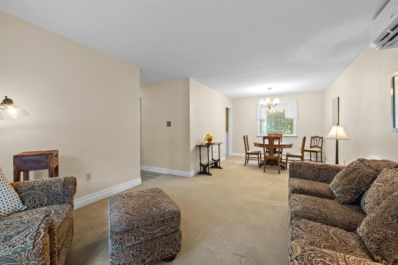 58 Skyview Drive, Charlottetown, PE - Indoor Photo Showing Living Room