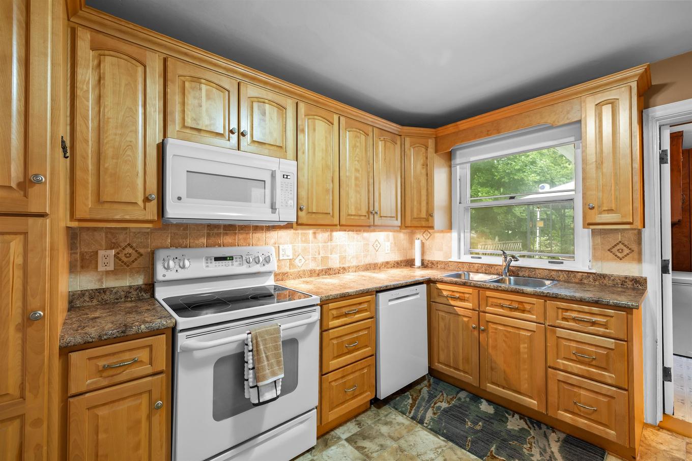 58 Skyview Drive, Charlottetown, PE - Indoor Photo Showing Kitchen With Double Sink