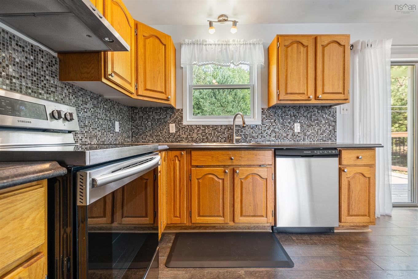 14 Egerton Street, Trenton, NS - Indoor Photo Showing Kitchen