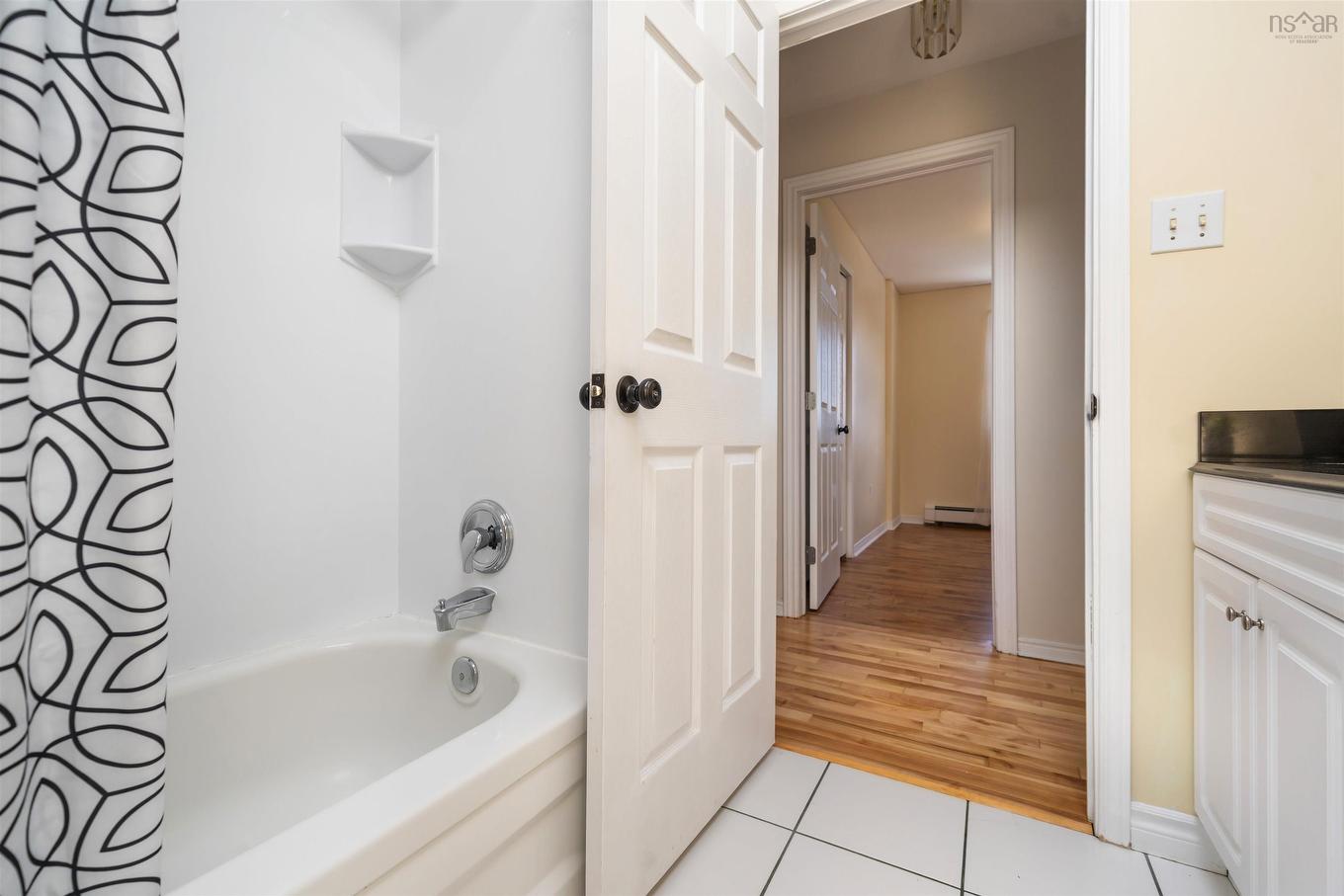 14 Egerton Street, Trenton, NS - Indoor Photo Showing Bathroom