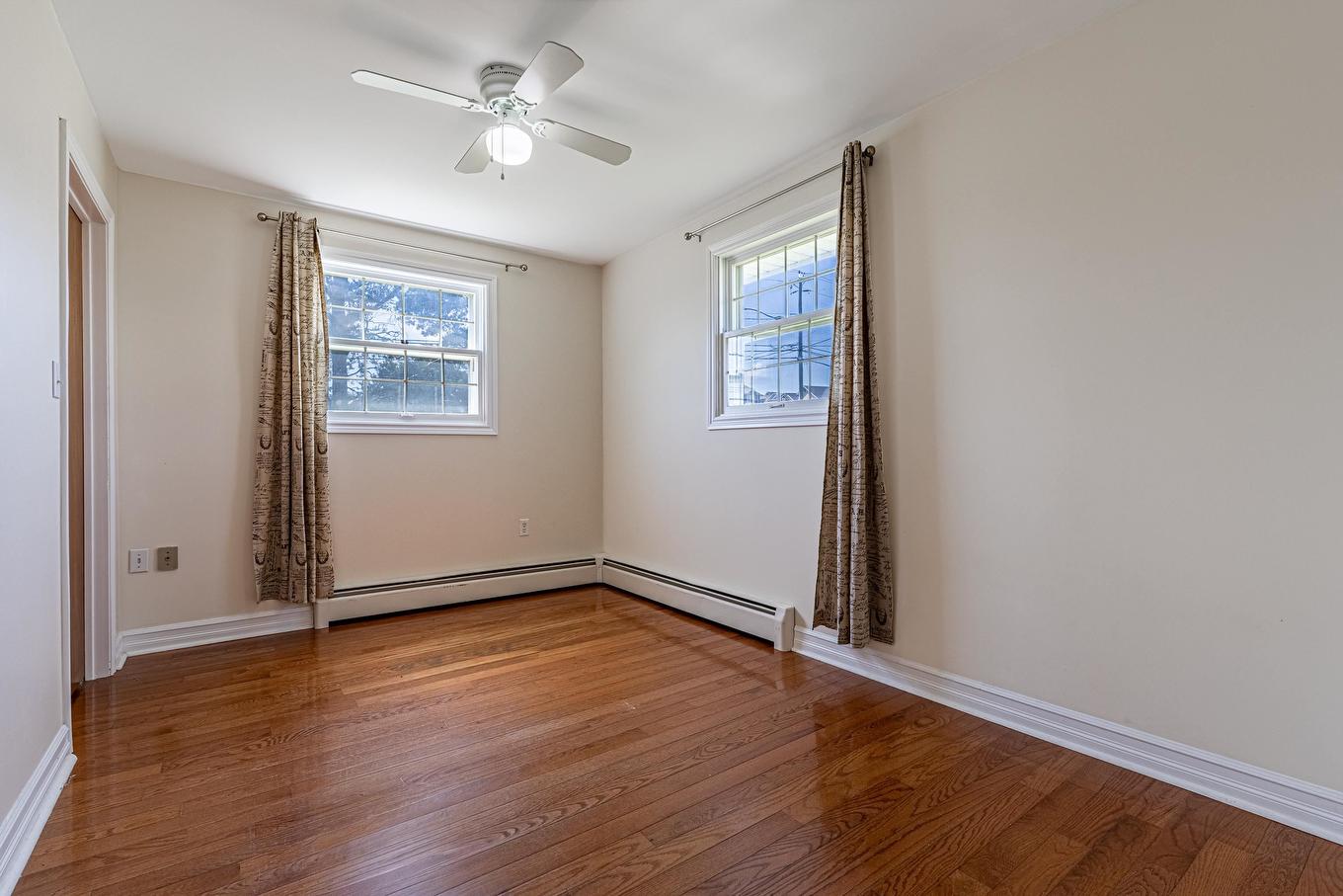 324 Kinlock Road, Stratford, PE - Indoor Photo Showing Other Room