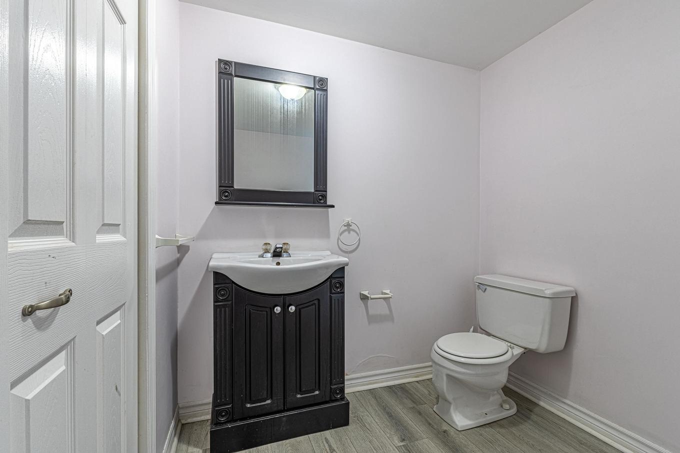 324 Kinlock Road, Stratford, PE - Indoor Photo Showing Bathroom
