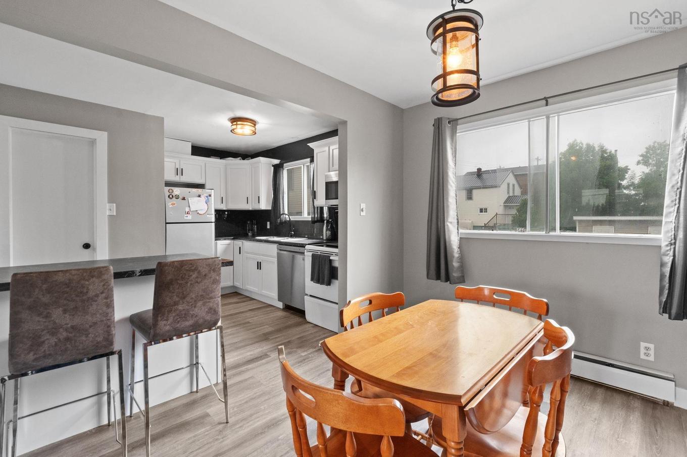 3 Osborne Avenue, Dartmouth, NS - Indoor