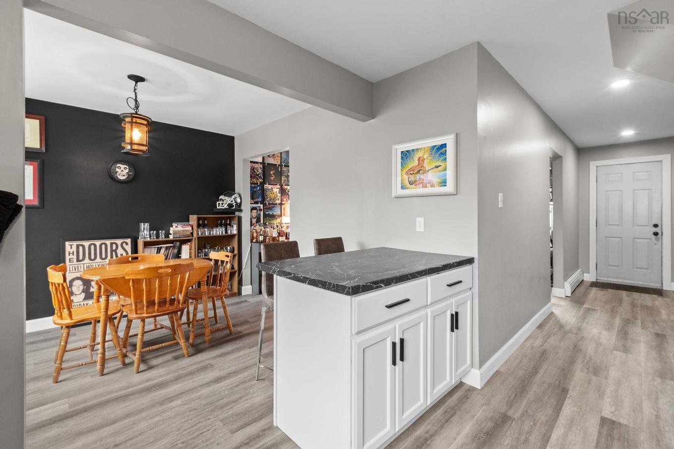 3 Osborne Avenue, Dartmouth, NS - Indoor
