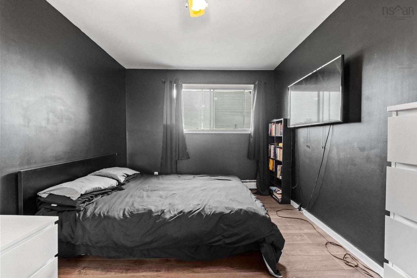 3 Osborne Avenue, Dartmouth, NS - Indoor Photo Showing Bedroom