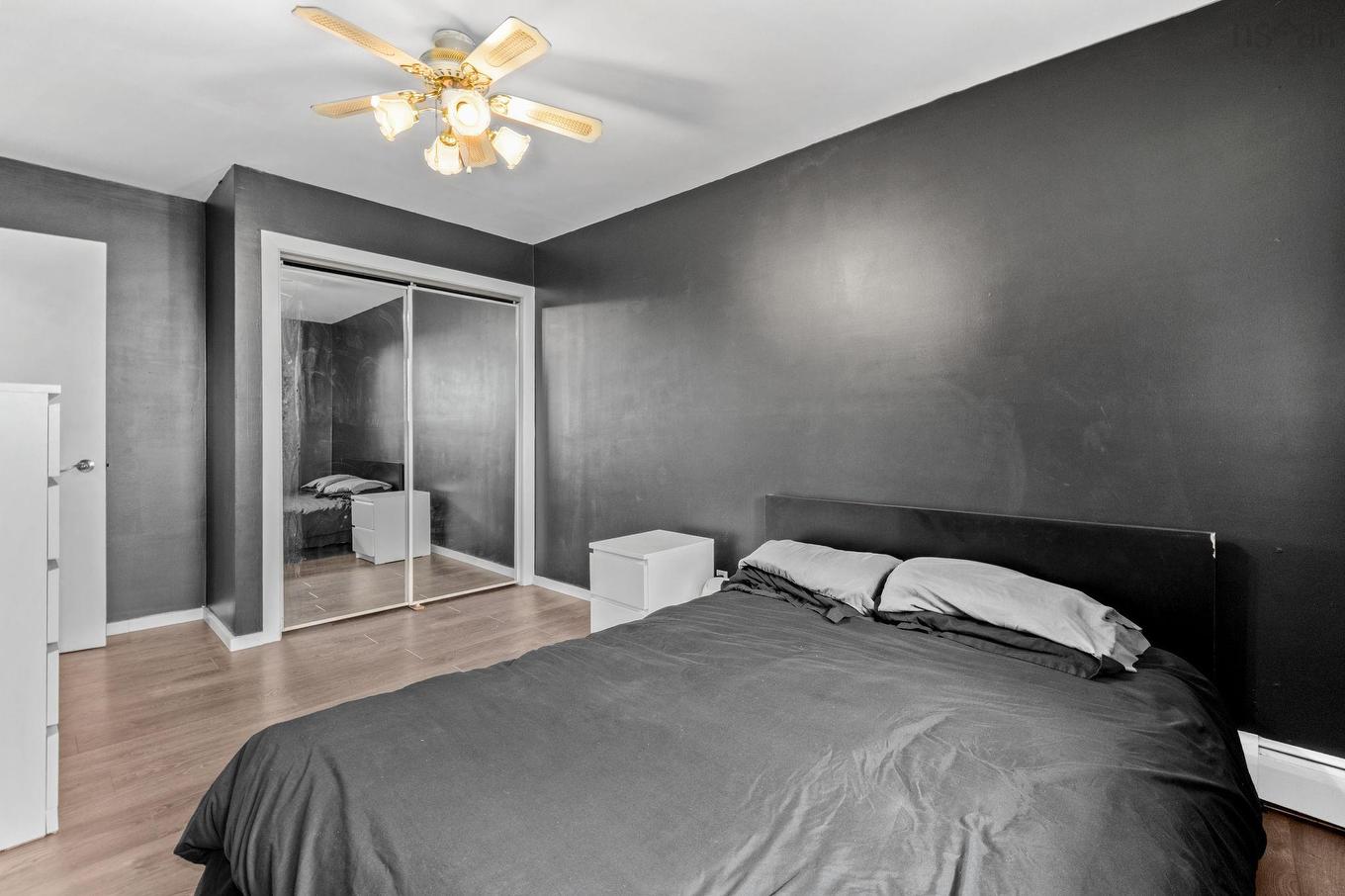 3 Osborne Avenue, Dartmouth, NS - Indoor Photo Showing Bedroom
