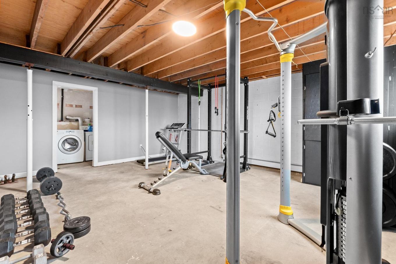 3 Osborne Avenue, Dartmouth, NS - Indoor