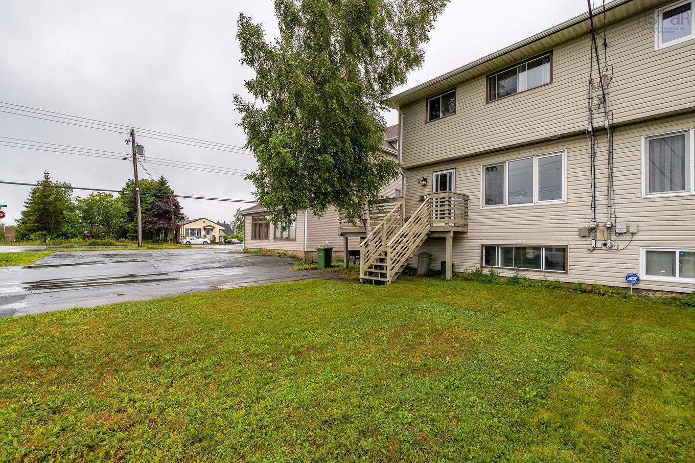 3 Osborne Avenue, Dartmouth, NS - Outdoor