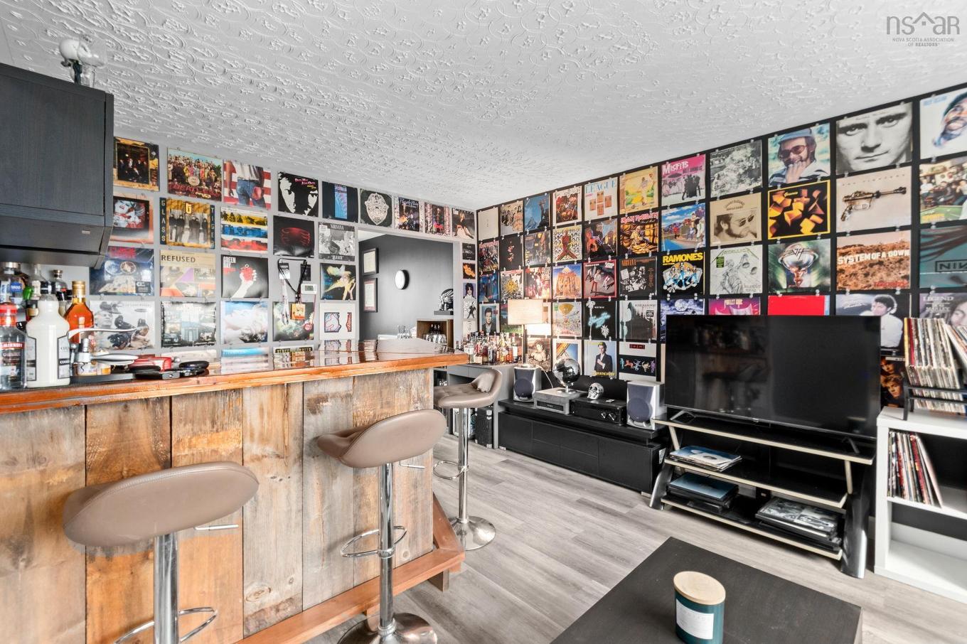 3 Osborne Avenue, Dartmouth, NS - Indoor