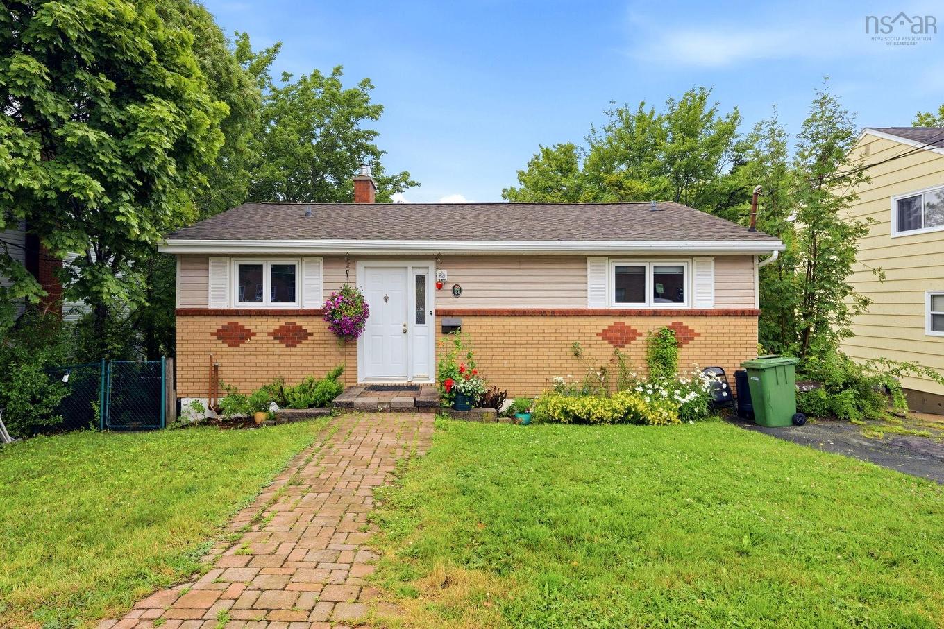 104 Joffre Street, Dartmouth, NS - Outdoor