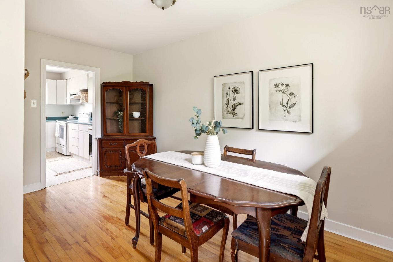 104 Joffre Street, Dartmouth, NS - Indoor Photo Showing Dining Room
