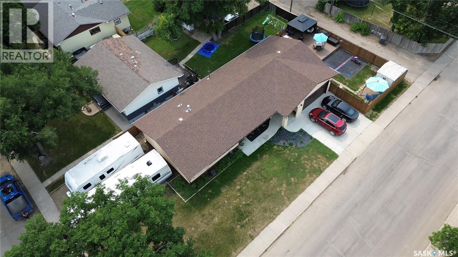 304 4Th Avenue Se, Swift Current, SK - Outdoor With View
