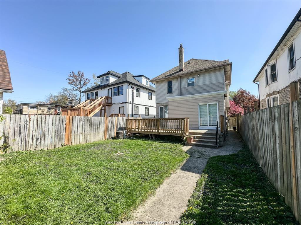 421 Hall, Windsor, ON