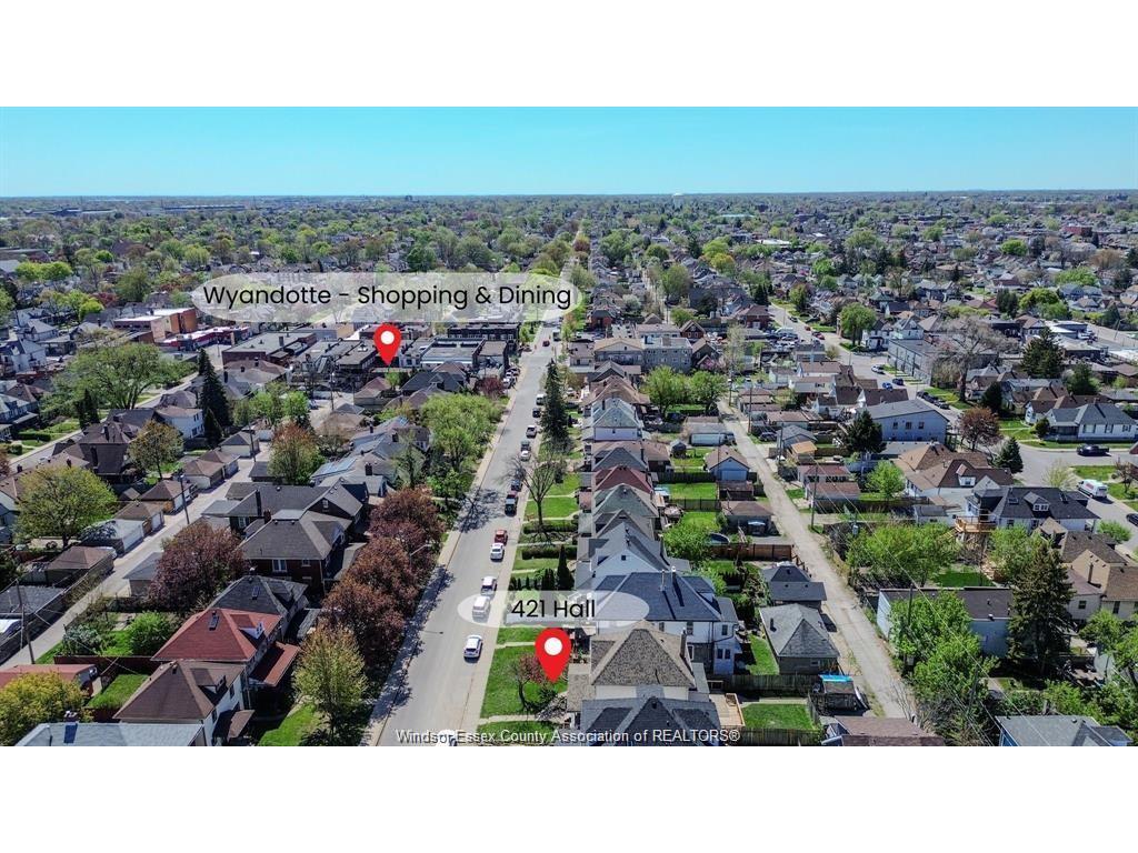 421 Hall, Windsor, ON