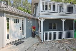 Front Entrance to the foyer -