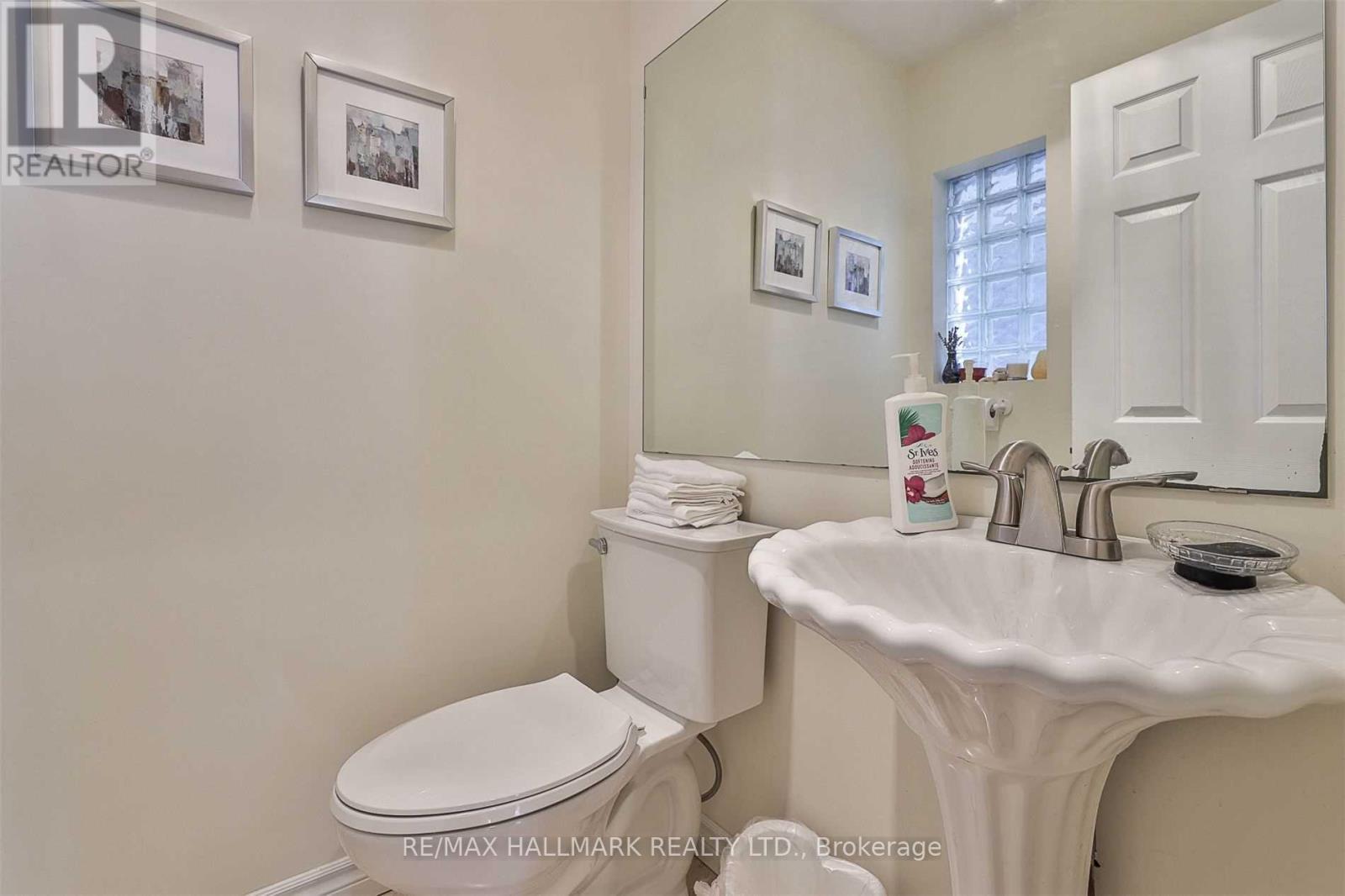 100 Courcelette Road, Toronto, ON - Indoor Photo Showing Bathroom