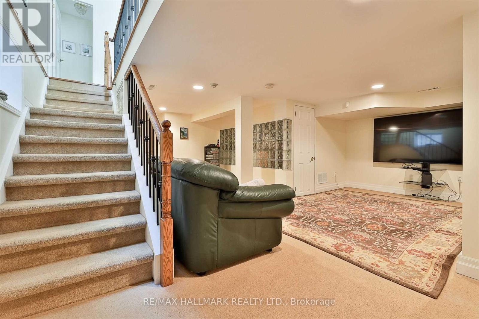 100 Courcelette Road, Toronto, ON - Indoor Photo Showing Other Room