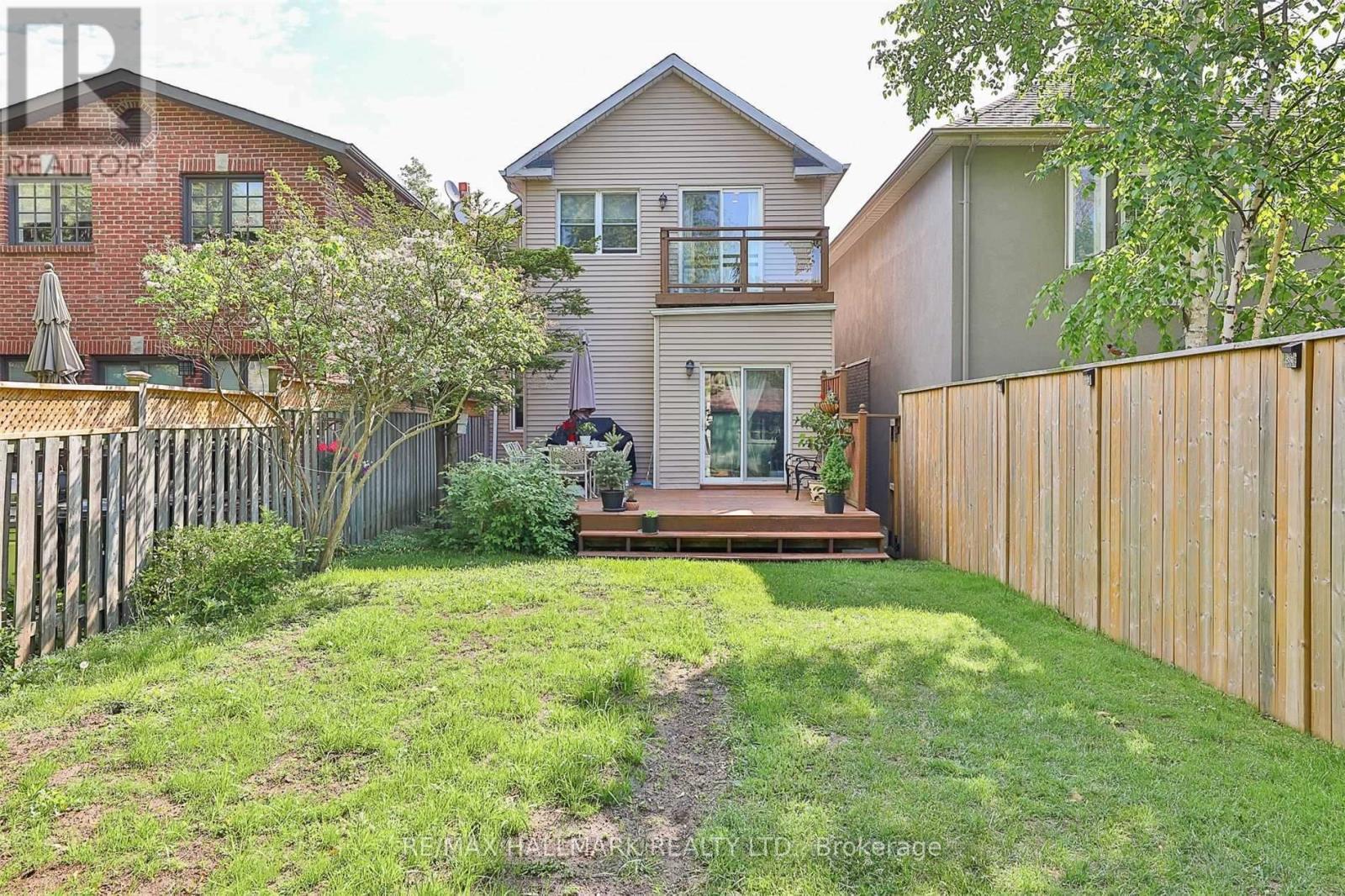 100 Courcelette Road, Toronto, ON - Outdoor