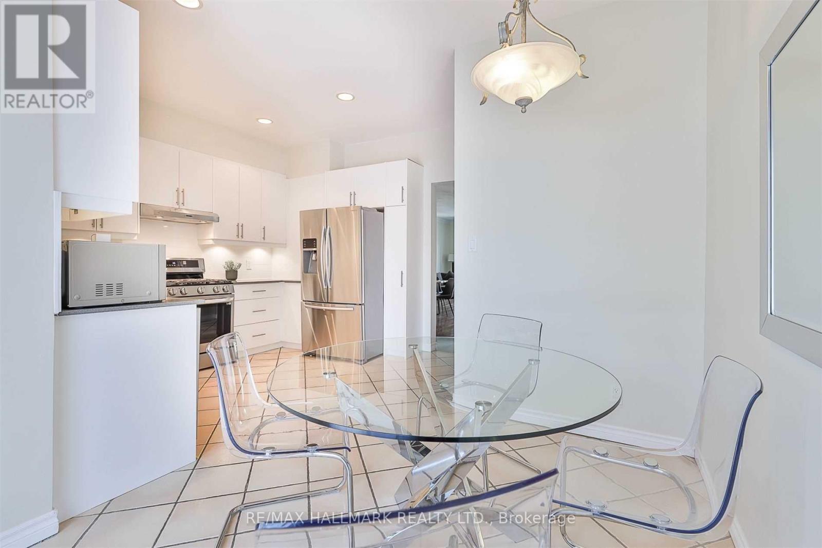 100 Courcelette Road, Toronto, ON - Indoor