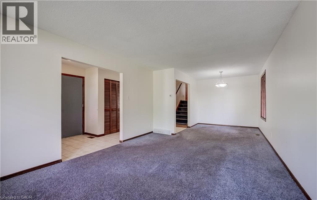 This is a good-sized space. - 197 Southwood Drive, Kitchener, ON - Indoor Photo Showing Other Room