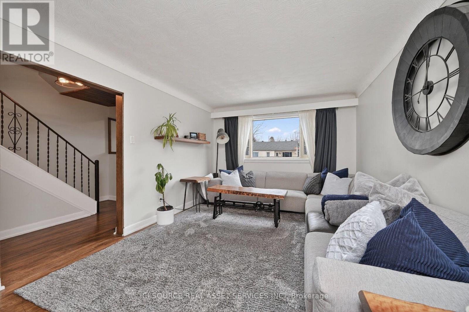 1126 Woodroffe Avenue, Ottawa, ON - Indoor Photo Showing Other Room