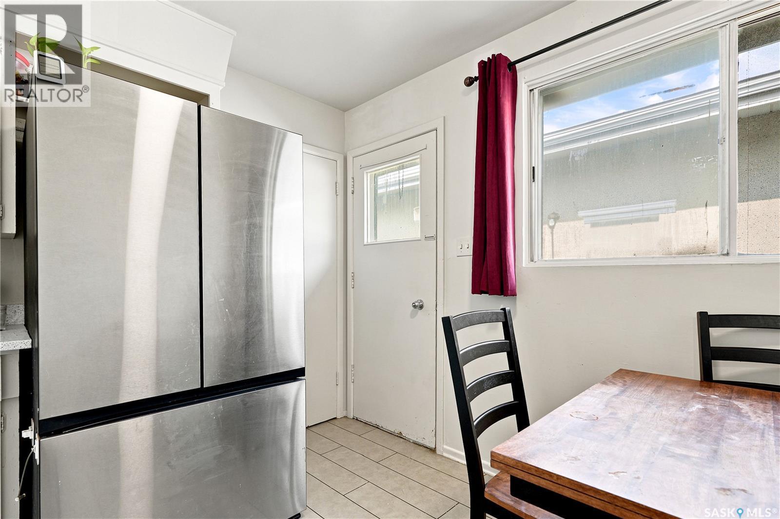 2814-2816 7Th Street E, Saskatoon, SK - Indoor