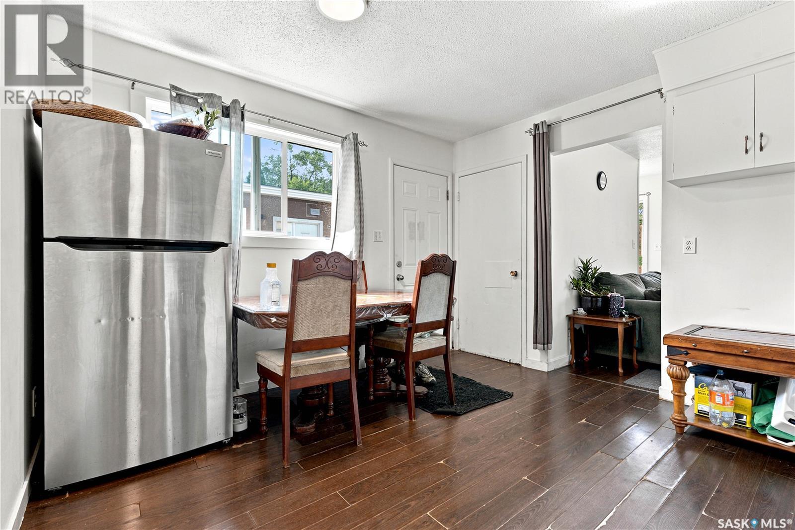 2814-2816 7Th Street E, Saskatoon, SK - Indoor
