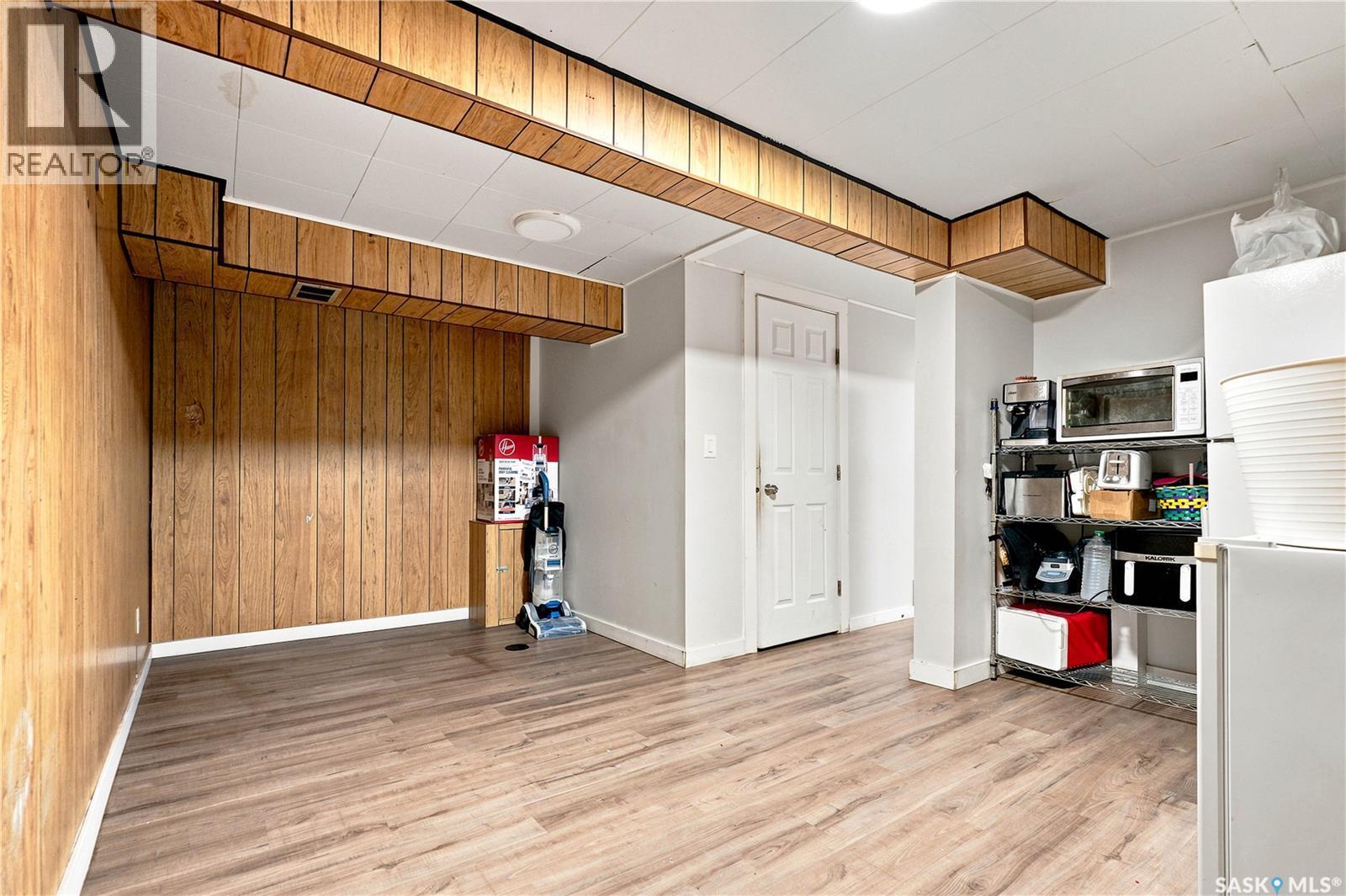 2814-2816 7Th Street E, Saskatoon, SK - Indoor