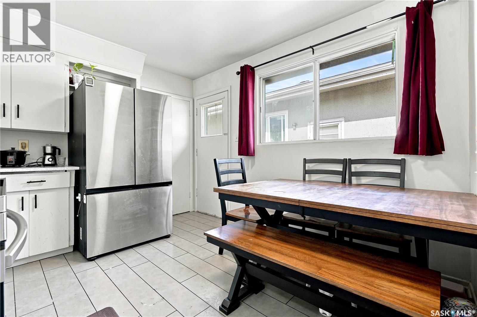 2814-2816 7Th Street E, Saskatoon, SK - Indoor