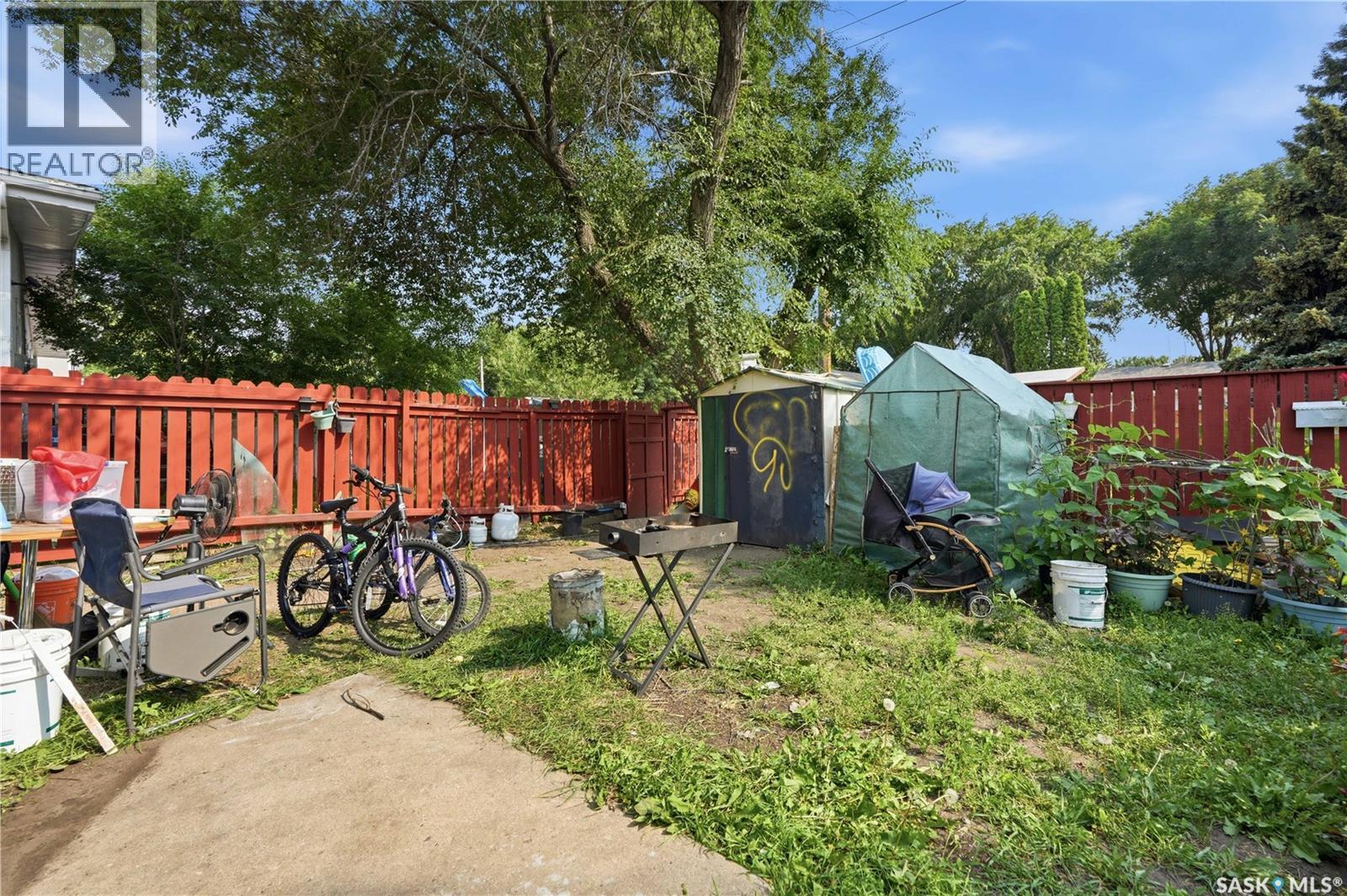 2814-2816 7Th Street E, Saskatoon, SK - Outdoor