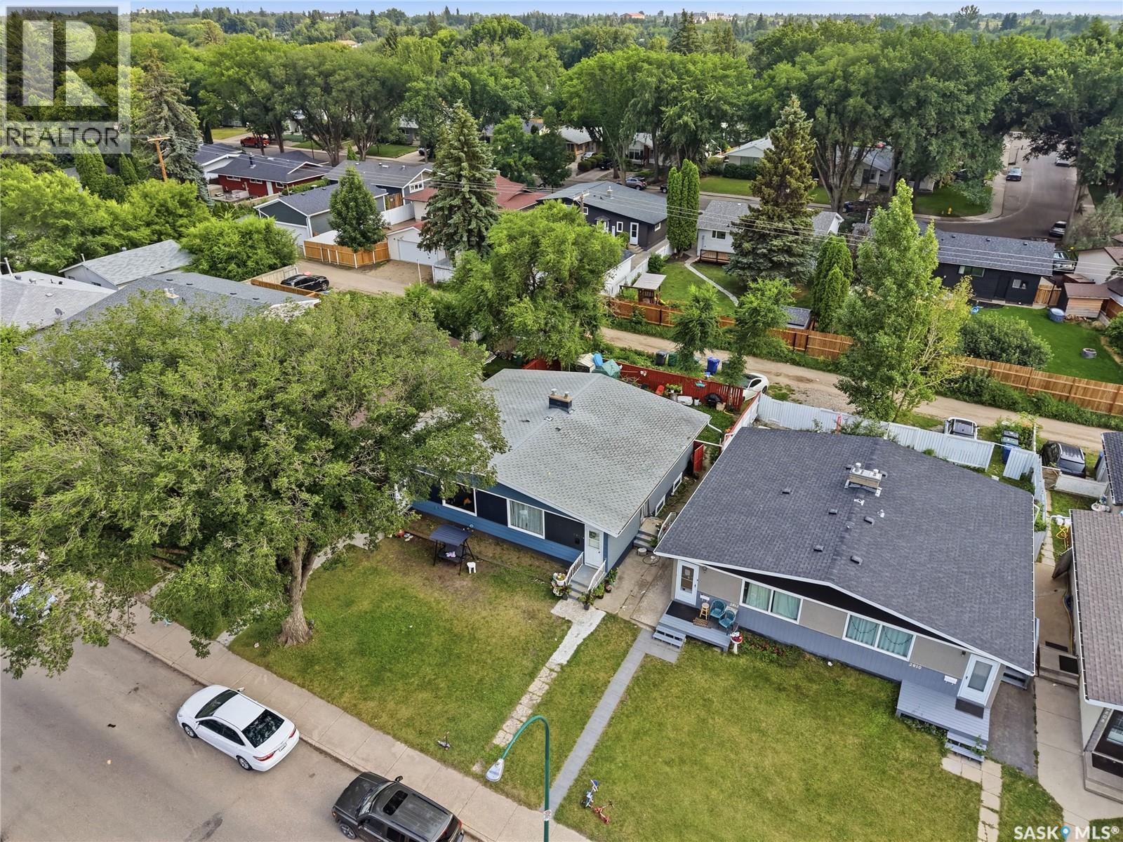 2814-2816 7Th Street E, Saskatoon, SK - Outdoor With View