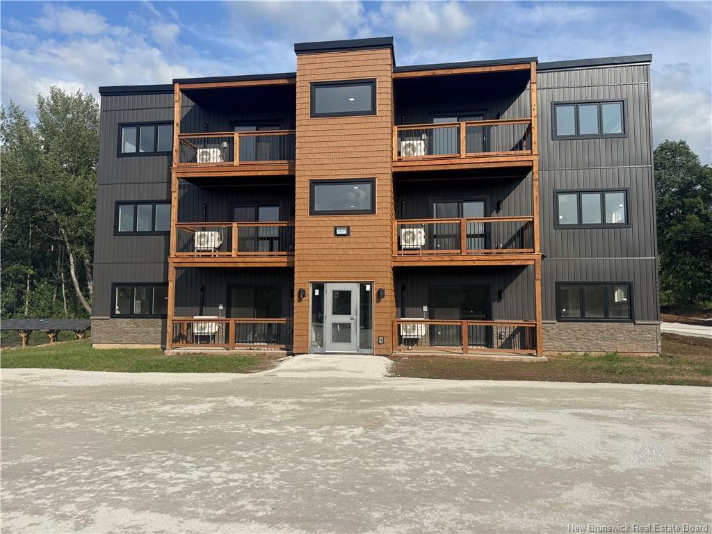 104-268 Main St, Hampton, NB