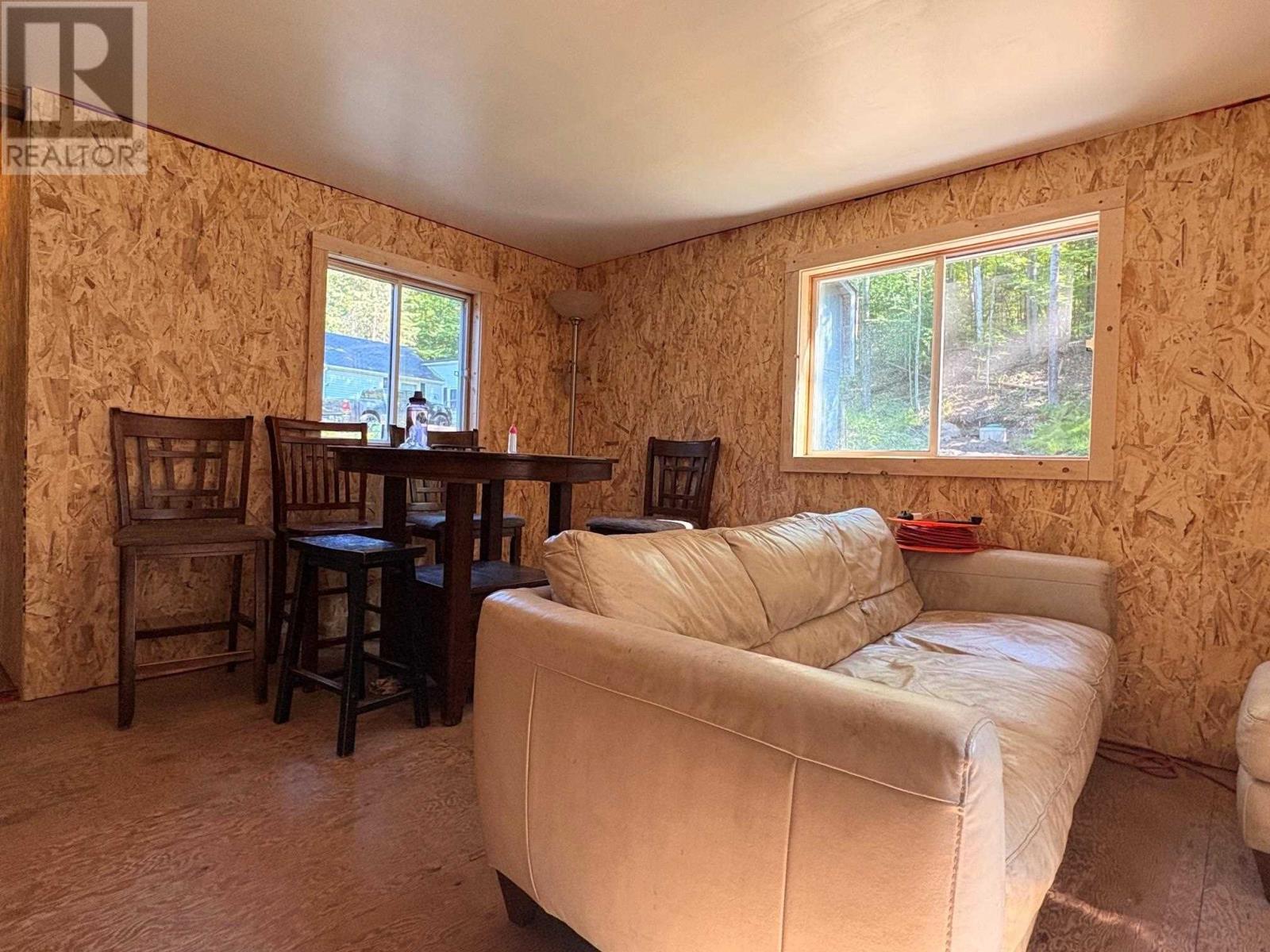 3235 Walnut St, Hilton Beach, ON - Indoor