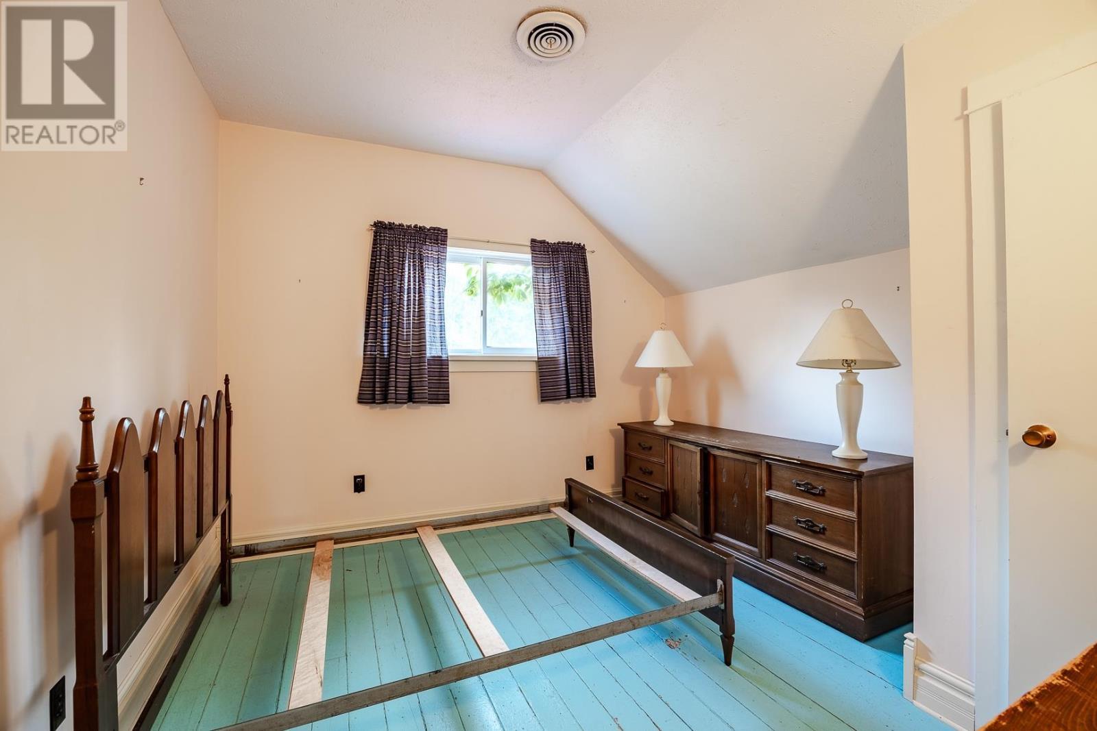 1805 Shore Rd, Richard'S Landing, ON - Indoor Photo Showing Other Room