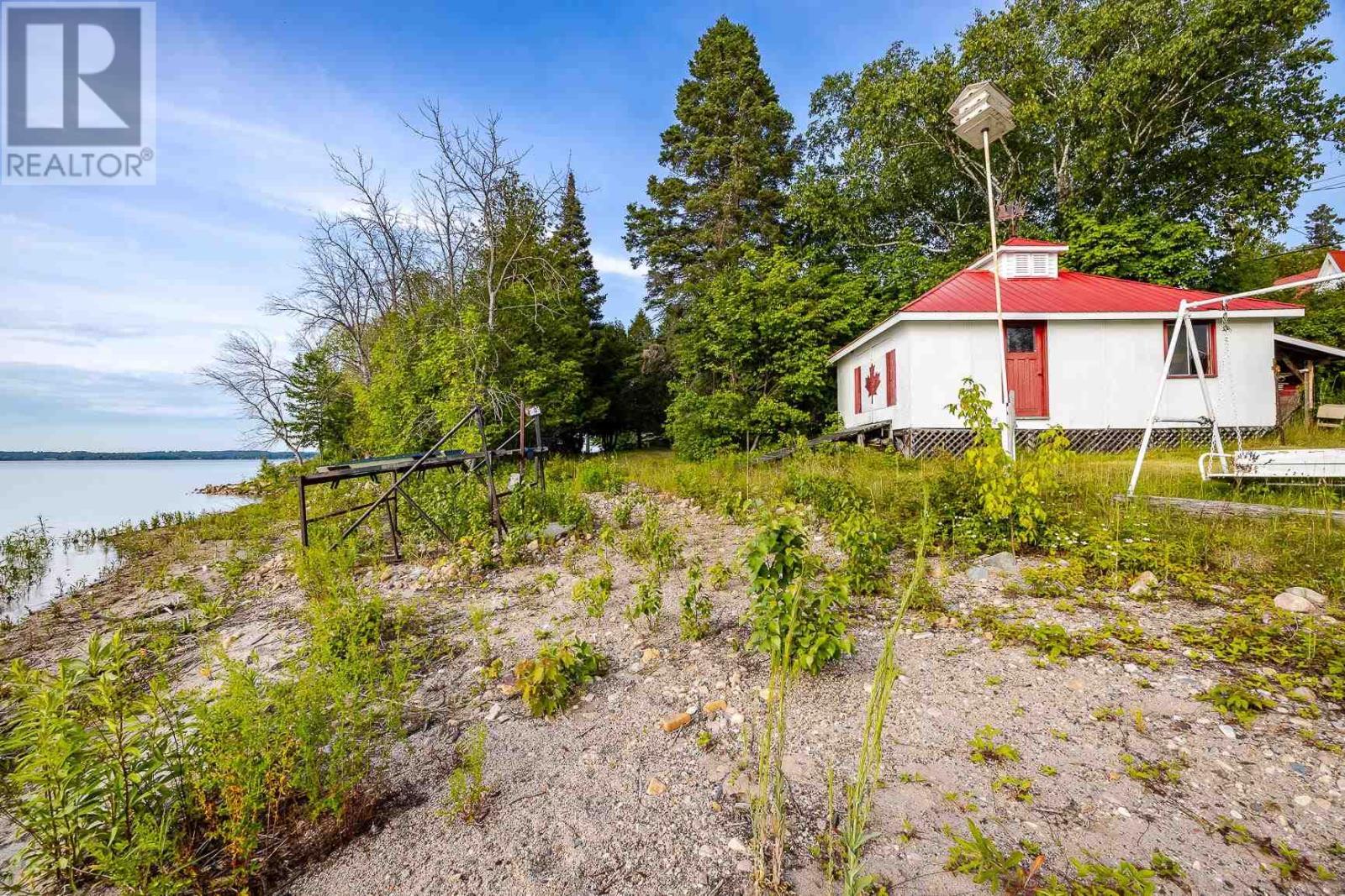 1805 Shore Rd, Richard'S Landing, ON - Outdoor With Body Of Water