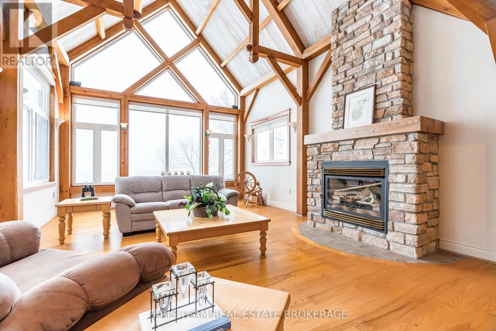 187 Champlain Road, Penetanguishene, ON - Indoor Photo Showing Living Room With Fireplace