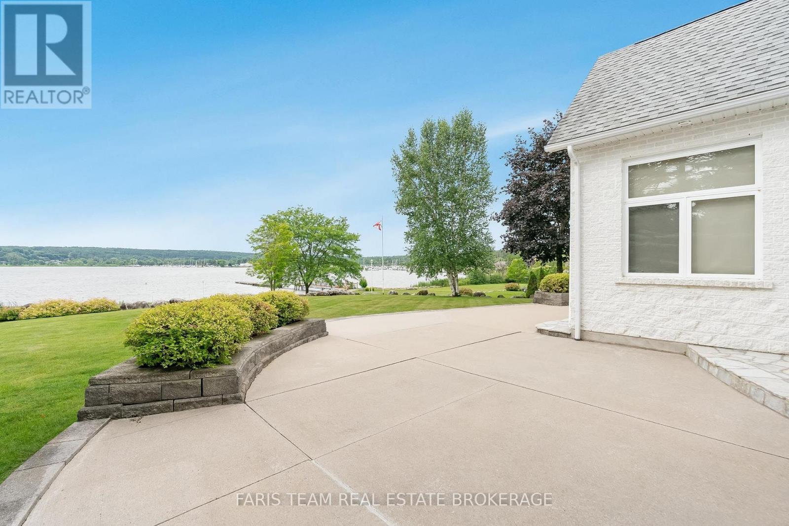 187 Champlain Road, Penetanguishene, ON - Outdoor With Body Of Water